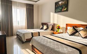 Phu Tien Hotel